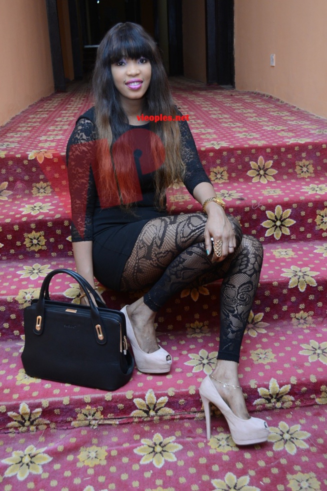 Les deux nouvelles bombes de la jet-sett Dakaroise Oumou Camara et Nancy en mode sexy Les deux nouvelles bombes de la jet-sett Dakaroise Oumou Camara et Nancy en mode sexy