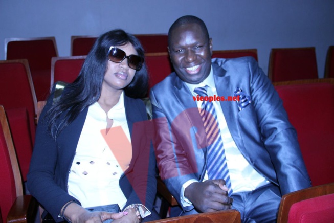 La femme d'affaires Colé Faye très classe à Sorano en compagnie de Salam Diallo La femme d'affaires Colé Faye très classe à Sorano en compagnie de Salam Diallo