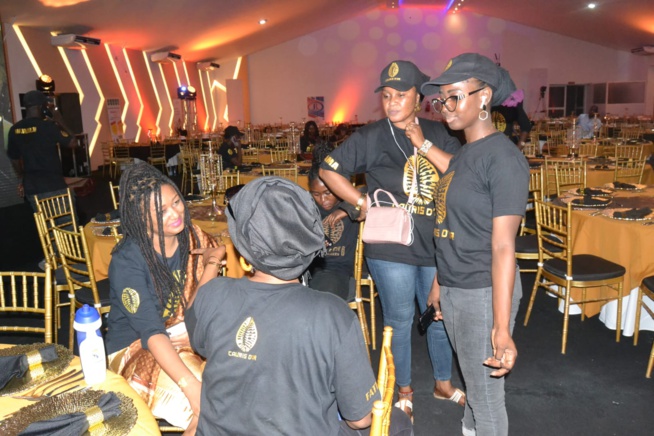 Les premières images de la soirée prestigieuse les Cauris d'Or au King Fahd ce samedi avec Youssou Ndour. Les premières images de la soirée prestigieuse les Cauris d'Or au King Fahd ce samedi avec Youssou Ndour.