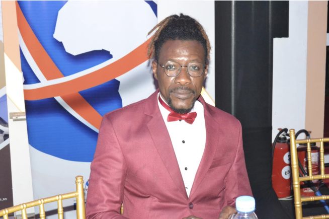 Les 100 premiers images de la soirée des Cauris d'or au King Fahd avec le MEDS du Pdt Mbagnick Diop Les 100 premiers images de la soirée des Cauris d'or au King Fahd avec le MEDS du Pdt Mbagnick Diop