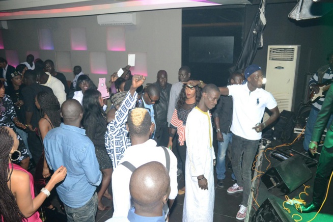 Images: Les "Rakadioumans" à l'assaut du Baramundi avec la génération consciente de Pape Diouf Images: Les "Rakadioumans" à l'assaut du Baramundi avec la génération consciente de Pape Diouf