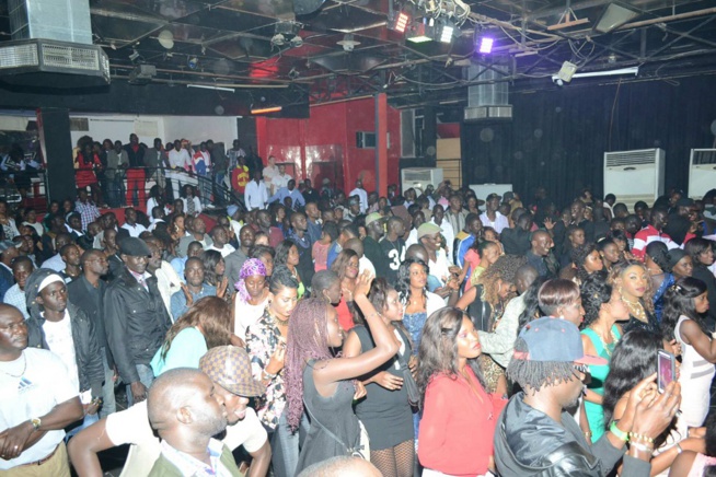 Le Thiossane avec Pape Diouf et sa génération consciente : " Les rakadioumans" envahissent les lieux Le Thiossane avec Pape Diouf et sa génération consciente : " Les rakadioumans" envahissent les lieux