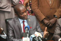 Crise à l'AFP : Alioune Sarr accuse Gackou et Cie de rouler pour Karim Wade Crise à l'AFP : Alioune Sarr accuse Gackou et Cie de rouler pour Karim Wade