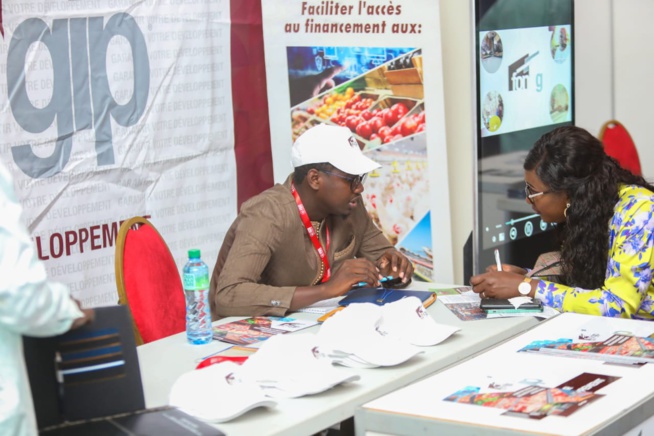 Le Premier Ministre Amadou BA préside la 3ème édition du Forum de la PME Sénégalaise: Le mot de Bienvenue du DG de l’ADEPME Le Premier Ministre Amadou BA préside la 3ème édition du Forum de la PME Sénégalaise: Le mot de Bienvenue du DG de l’ADEPME