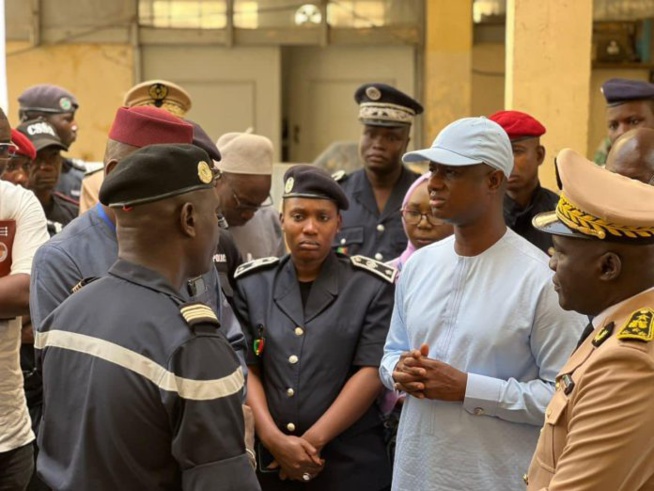 Disparition de 300 migrants : « 276 personnes ont été retrouvées… » (Antoine Félix Diome) Disparition de 300 migrants : « 276 personnes ont été retrouvées… » (Antoine Félix Diome)