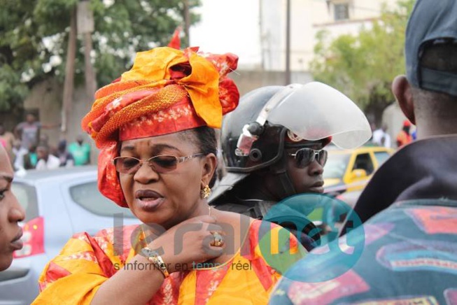 Photos - Revivez en images le face-à -face électrique entre libéraux et forces de l'ordre à la Place de l'Obélisque Photos - Revivez en images le face-à -face électrique entre libéraux et forces de l'ordre à la Place de l'Obélisque