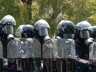 Photos - Revivez en images le face-à-face électrique entre libéraux et forces de l'ordre à la Place de l'Obélisque Photos - Revivez en images le face-à-face électrique entre libéraux et forces de l'ordre à la Place de l'Obélisque