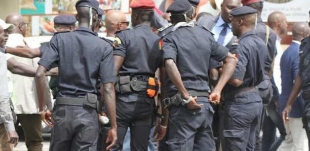 Un chauffeur fonce sur des policiers à Kébémer Un chauffeur fonce sur des policiers à Kébémer