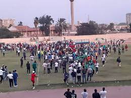 Demi-finale Coupe du Sénégal : Une bagarre générale interrompt le match Guédiawaye vs Jaraaf Demi-finale Coupe du Sénégal : Une bagarre générale interrompt le match Guédiawaye vs Jaraaf