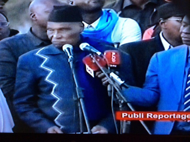 Wade à Macky Sall: "Je ne veux point négocier la libération de Karim..." Wade à Macky Sall: "Je ne veux point négocier la libération de Karim..."