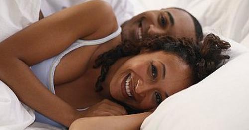 Voici 5 raisons pour lesquelles vous devriez faire lamour avec votre mari toutes les nuits