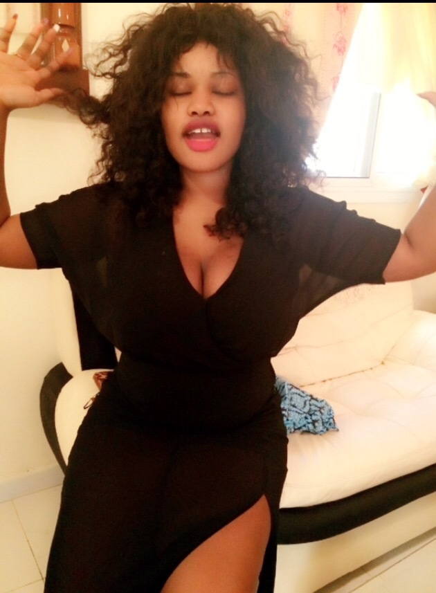 La chanteuse Biaaicha dans ses délires. La chanteuse Biaaicha dans ses délires.