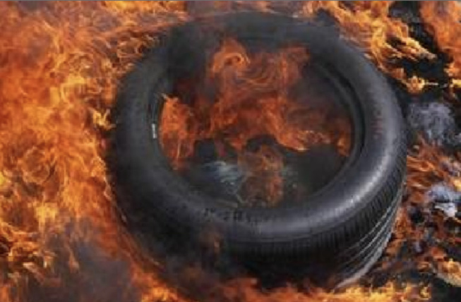 Urgent-Pastéfiens en colère ou groupe de malfaiteurs : ça chauffe aux Parcelles Assainies Rond Point Case Ba ! Urgent-Pastéfiens en colère ou groupe de malfaiteurs : ça chauffe aux Parcelles Assainies Rond Point Case Ba !