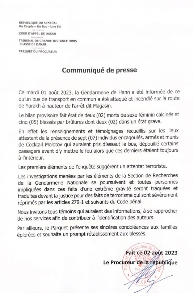 Attaque d'un bus: Les premiers éléments de l'enquête, suggèrent un attentat terroriste (Procureur de la République) Attaque d'un bus: Les premiers éléments de l'enquête, suggèrent un attentat terroriste (Procureur de la République)