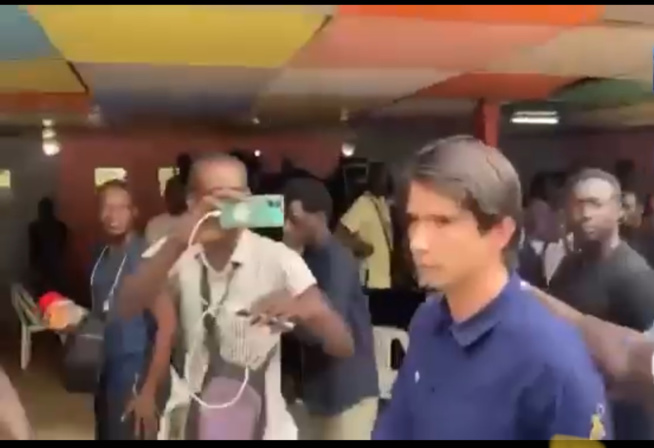 Mauritanie/ Extradition De Juan Branco Vers Le Sénégal: L’avocat Français Est Présentement Entre Les Mains Des FDS Sénégalaises À 17h GMT Mauritanie/ Extradition De Juan Branco Vers Le Sénégal: L’avocat Français Est Présentement Entre Les Mains Des FDS Sénégalaises À 17h GMT