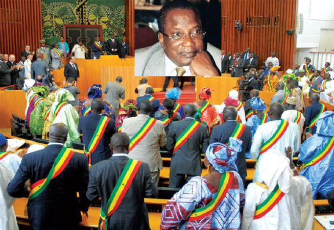 Politique : Abdel Kader Boye, professeur de droit, propose le vote d’une loi d’amnistie capable de ‘’réconcilier la société avec elle-même’’ Politique : Abdel Kader Boye, professeur de droit, propose le vote d’une loi d’amnistie capable de ‘’réconcilier la société avec elle-même’’