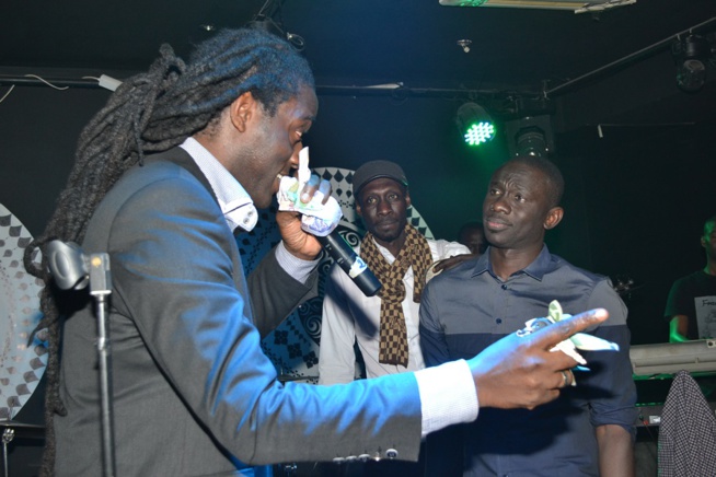 Toujours dans sa logique d'enflammer, Pape Diouf chauffe le Baramundi avec son "Rakadiou show" Toujours dans sa logique d'enflammer, Pape Diouf chauffe le Baramundi avec son "Rakadiou show"