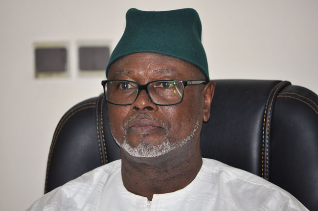 Mutisme sur la situation du pays : « Niass me pose problème. Je ne le comprends plus », Alioune Tine Mutisme sur la situation du pays : « Niass me pose problème. Je ne le comprends plus », Alioune Tine