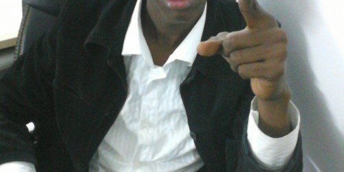 Moustapha Absa Fall chargé de communication des jeunes du parti MODEL : » L’entourage de Macky Sall n’est constitué que d’alcooliques et de coureurs de jupons « Moustapha Absa Fall chargé de communication des jeunes du parti MODEL : » L’entourage de Macky Sall n’est constitué que d’alcooliques et de coureurs de jupons «