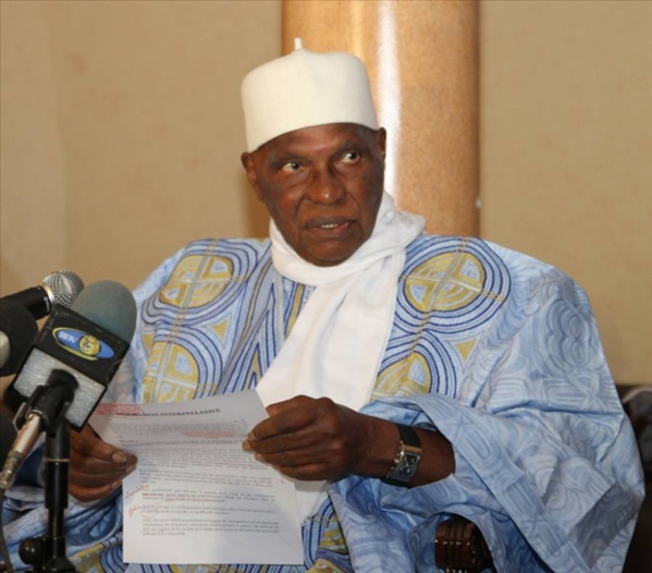 Lettre aux ambassades accréditées au Sénégal : Wade cite le nom de la Première Dame, le Front le censure Lettre aux ambassades accréditées au Sénégal : Wade cite le nom de la Première Dame, le Front le censure
