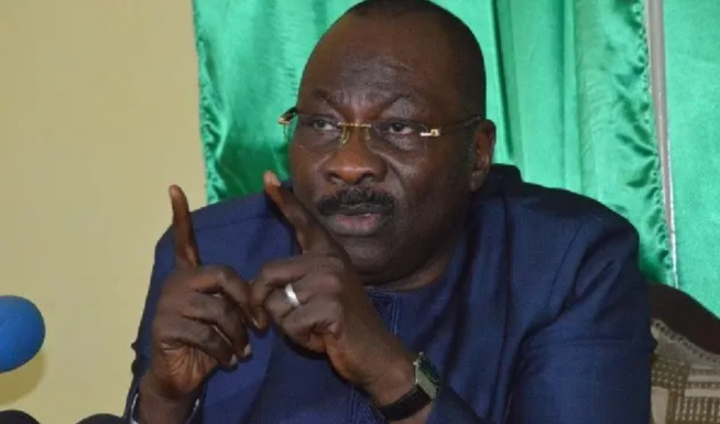 Attaque du mini bus de la ligne 65 à Yarakh : Mamour Cissé "lance des cocktails Molotov" sur la société civile Attaque du mini bus de la ligne 65 à Yarakh : Mamour Cissé "lance des cocktails Molotov" sur la société civile