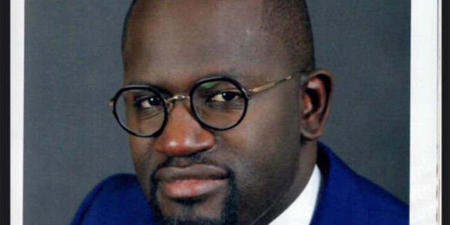 Jeune loup de la finance / Moustapha Sow : Inspiration d’une jeunesse africaine avec une vision claire et un message d’espoir. Jeune loup de la finance / Moustapha Sow : Inspiration d’une jeunesse africaine avec une vision claire et un message d’espoir.