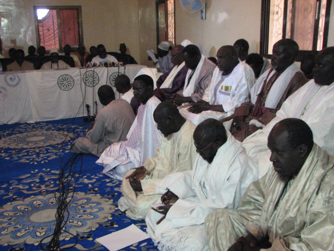 Le CDD pour la préparation du Magal de Mbacké Cadior édition 2015 s’est tenue le 11 février 2015 à la résidence de Serigne Bara à Mbacké Cadior. Le CDD pour la préparation du Magal de Mbacké Cadior édition 2015 s’est tenue le 11 février 2015 à la résidence de Serigne Bara à Mbacké Cadior.