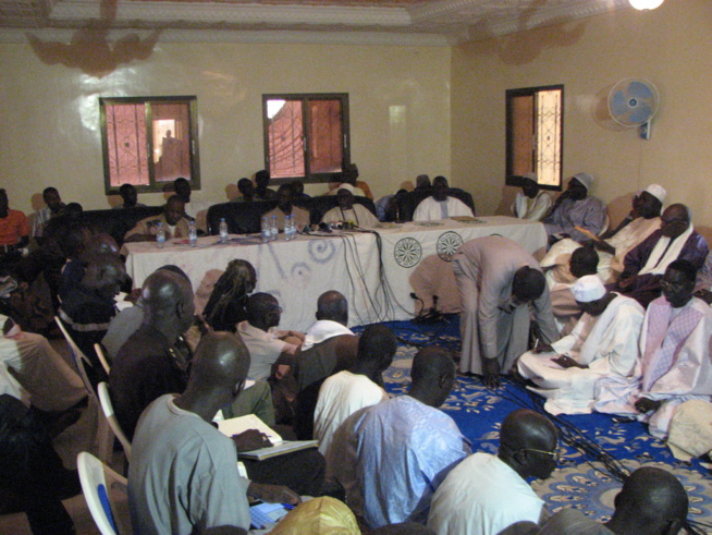 Le CDD pour la préparation du Magal de Mbacké Cadior édition 2015 s’est tenue le 11 février 2015 à la résidence de Serigne Bara à Mbacké Cadior. Le CDD pour la préparation du Magal de Mbacké Cadior édition 2015 s’est tenue le 11 février 2015 à la résidence de Serigne Bara à Mbacké Cadior.