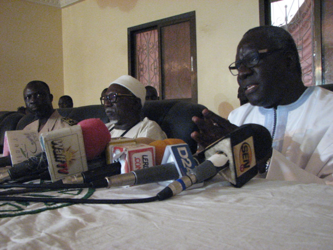 Le CDD pour la préparation du Magal de Mbacké Cadior édition 2015 s’est tenue le 11 février 2015 à la résidence de Serigne Bara à Mbacké Cadior. Le CDD pour la préparation du Magal de Mbacké Cadior édition 2015 s’est tenue le 11 février 2015 à la résidence de Serigne Bara à Mbacké Cadior.