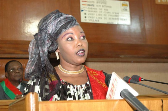 La Député Awa Gueye s’est remariée avec le Directeur du marché de poisson Babacar Diop. La Député Awa Gueye s’est remariée avec le Directeur du marché de poisson Babacar Diop.