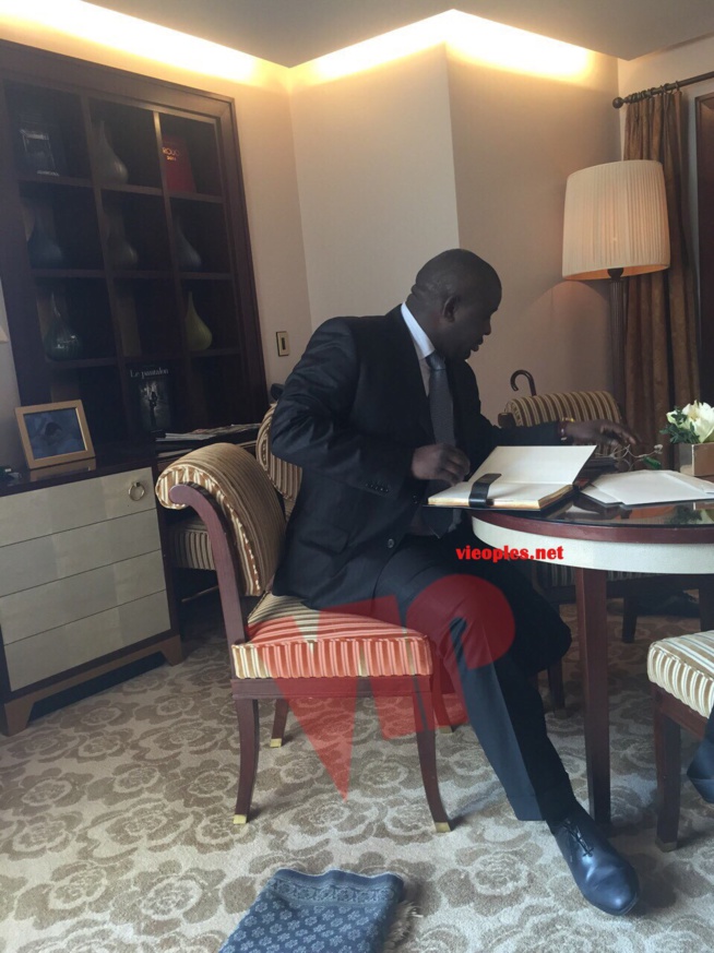 Abdou Lahat Ndiaye à Paris pour des oeuvres de bienfaisances. Abdou Lahat Ndiaye à Paris pour des oeuvres de bienfaisances.