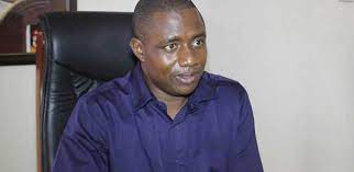 Felwine Sarr S’éloigne De La « Confrérie Des Éveillés »Par Le Dr Yoro DIA Felwine Sarr S’éloigne De La « Confrérie Des Éveillés »Par Le Dr Yoro DIA