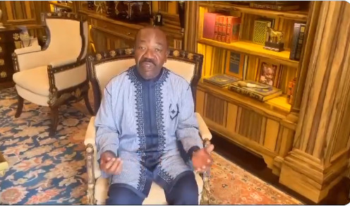 Gabon : Aly Bongo Appelle À L’aide Depuis Sa Résidence Surveillée, Après Coup D’Etat… (Vidéo) Gabon : Aly Bongo Appelle À L’aide Depuis Sa Résidence Surveillée, Après Coup D’Etat… (Vidéo)
