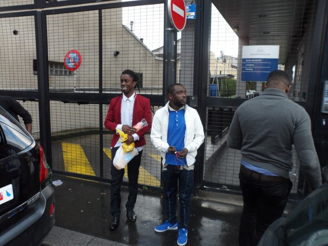 Eclusivité: Les premiéres images de la nouvelle vidéo clip de Jule Danse de Paris feat Salam Diallo et Waly Seck. Regardez Eclusivité: Les premiéres images de la nouvelle vidéo clip de Jule Danse de Paris feat Salam Diallo et Waly Seck. Regardez