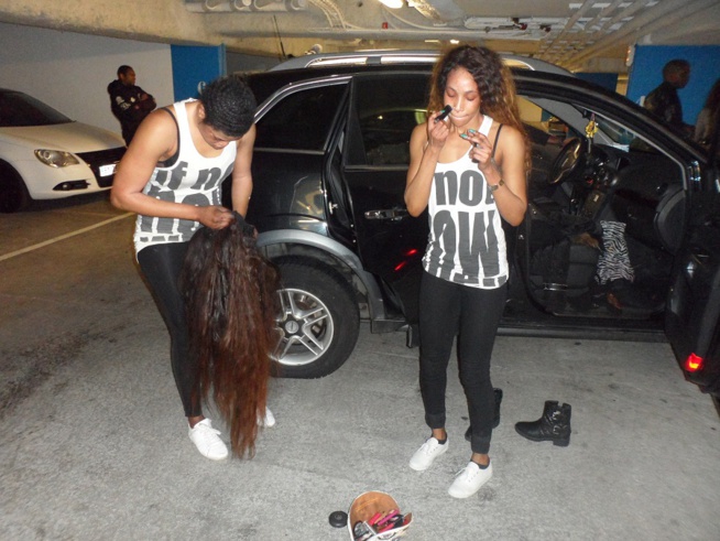 Eclusivité: Les premiéres images de la nouvelle vidéo clip de Jule Danse de Paris feat Salam Diallo et Waly Seck. Regardez Eclusivité: Les premiéres images de la nouvelle vidéo clip de Jule Danse de Paris feat Salam Diallo et Waly Seck. Regardez