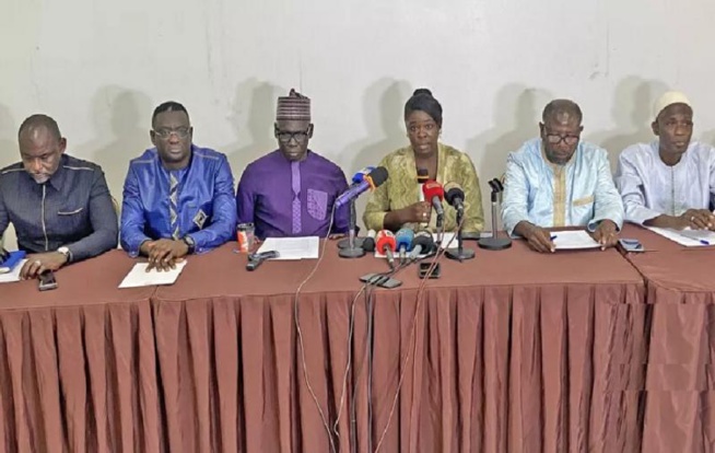 20-organisations-societe-civile-appellent-letat-a-gracier-detenus-politiques 20-organisations-societe-civile-appellent-letat-a-gracier-detenus-politiques