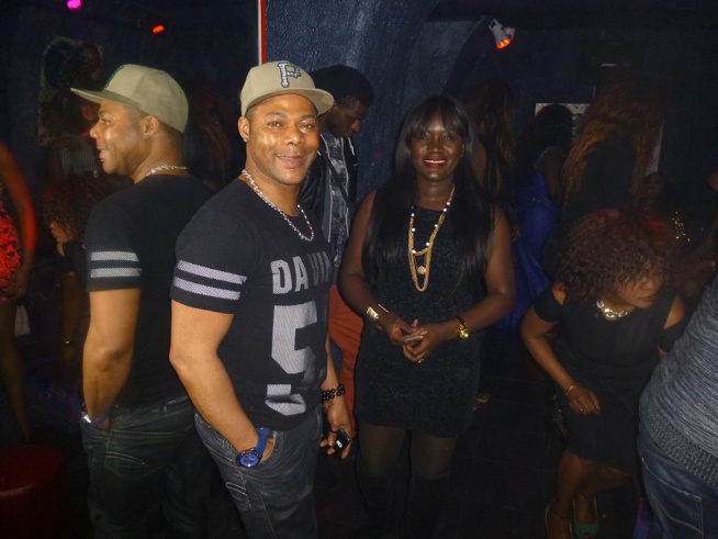 20 Images: Salam Diallo enflamme le Star Night avec son nouvel album "Diam ak Salam" 20 Images: Salam Diallo enflamme le Star Night avec son nouvel album "Diam ak Salam"