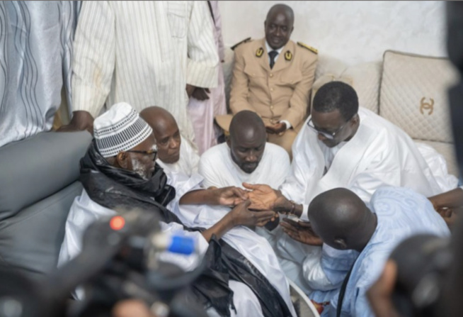 En image Prélude au Magal de Touba 2023 : Retour sur la visite du Premier Ministre Amadou Ba chez les guides religieux En image Prélude au Magal de Touba 2023 : Retour sur la visite du Premier Ministre Amadou Ba chez les guides religieux