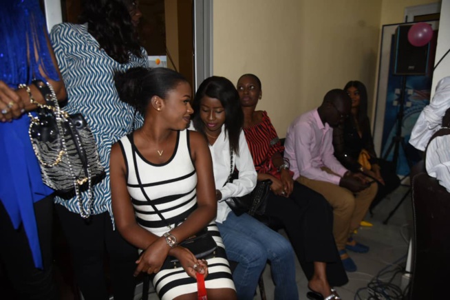 En images: 1 AN ça se fête, Rewmi TV souffle son premier bougie avec son PDG Mr Mbagnick Diop Pdt du MEDS En images: 1 AN ça se fête, Rewmi TV souffle son premier bougie avec son PDG Mr Mbagnick Diop Pdt du MEDS