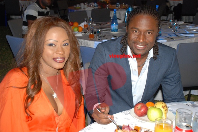 La ravissante Awa Ndiaye inséparable de son Alou: Une vraie histoire d'amour La ravissante Awa Ndiaye inséparable de son Alou: Une vraie histoire d'amour