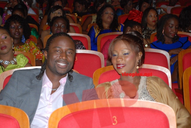 La ravissante Awa Ndiaye inséparable de son Alou: Une vraie histoire d'amour La ravissante Awa Ndiaye inséparable de son Alou: Une vraie histoire d'amour