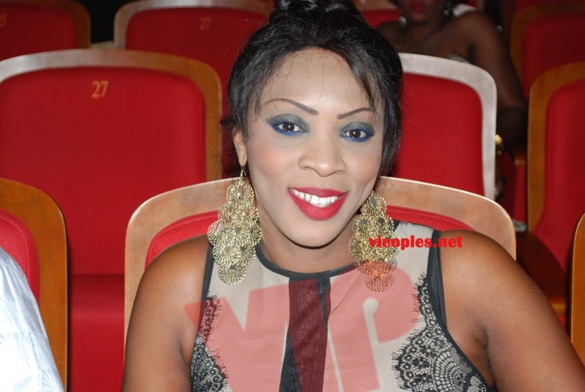 Voici la belle douce moitié du patron de la NVA Daouda Mbow Voici la belle douce moitié du patron de la NVA Daouda Mbow