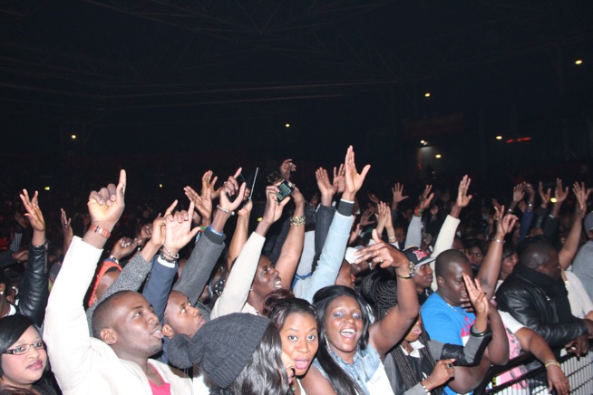 Devant 7000 téléspectateurs, Pape Diouf enflamme le Zenith et vous donne rendez-vous le 04 avril au Dock de Pullman à Paris. Revivez les images .
