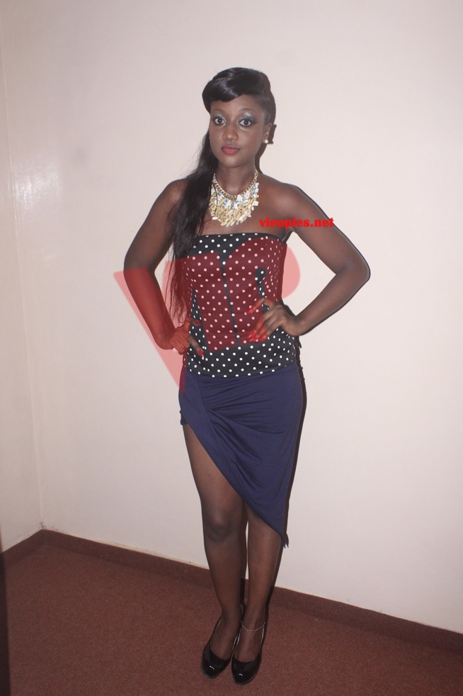 Cathy Goudiaby la sublime et ravissante patronne du restaurant le Buzz. Regardez Cathy Goudiaby la sublime et ravissante patronne du restaurant le Buzz. Regardez