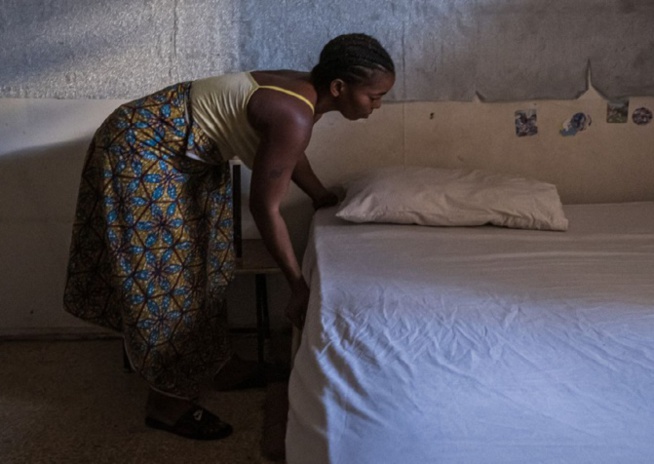 Femme de ménage, vendeur d’eau, travail de maçon... Quand des élèves travaillent durant les vacances pour avoir de quoi assurer la rentrée Femme de ménage, vendeur d’eau, travail de maçon... Quand des élèves travaillent durant les vacances pour avoir de quoi assurer la rentrée