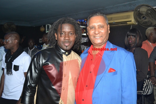 Le Madison vibre au rythme du "rakadiou show" de Pape Diouf . Regardez
