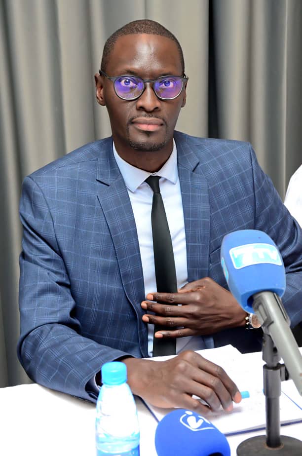 Me Abdoulaye TINE, President de l’USL (Union Sociale Libérale) et Candidat à la Présidentielle de 2024 a animé une conférence de presse Me Abdoulaye TINE, President de l’USL (Union Sociale Libérale) et Candidat à la Présidentielle de 2024 a animé une conférence de presse