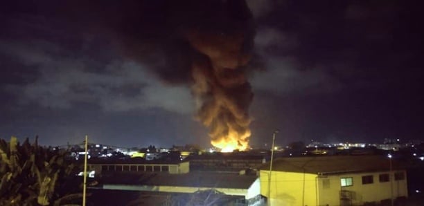 INCENDIE AU GABON : L’Etat Du Sénégal Apporte Son Secours Aux Commerçants Sénégalais INCENDIE AU GABON : L’Etat Du Sénégal Apporte Son Secours Aux Commerçants Sénégalais