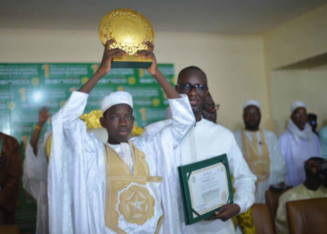 Victorieux du Concours International de récital du Saint Coran : Abdoulaye Dia « Senico » offre 5 millions FCFA à Mouhamed Gaye Victorieux du Concours International de récital du Saint Coran : Abdoulaye Dia « Senico » offre 5 millions FCFA à Mouhamed Gaye