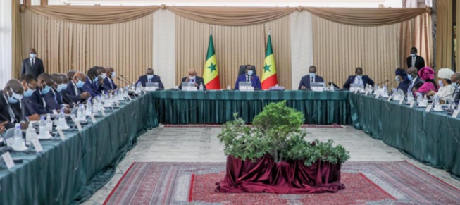 Présidentielle 2024 : Macky Sall convoque le Sen de l'Apr et les leaders de BBY Présidentielle 2024 : Macky Sall convoque le Sen de l'Apr et les leaders de BBY